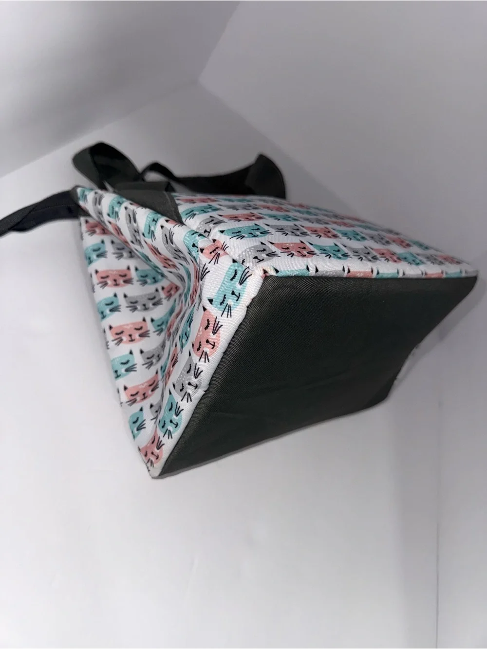 Fit + Fresh Insulated Lunch Bag with 2 Food Storage Containers – Cat Print